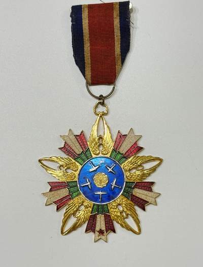 RimeNova韵星2025军品类夏季拍卖会-- RimeNova 2025 Summer Militaria Sale - 三等空军复兴勋章