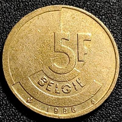 泉币菌-第68场-精品欢乐场-第1场 / 福利放送，感谢大家一直以来的支持。68-72场中，凡拍中15单及以上者，非偏远地区购买者，其所购所有商品满30包邮。       （特别说明：偏远地区包邮条件除满足购满15单及以上外，内蒙古、青海、西藏、宁夏需要满48包邮，新疆、西藏需要满68包邮。） 1986年 比利时早期5法郎铜币 分裂的人格 