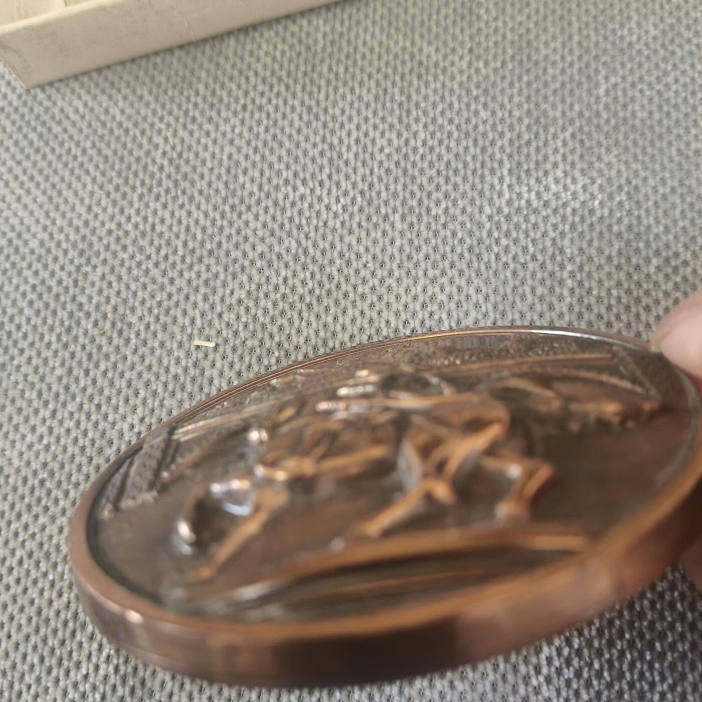 纪念章牌