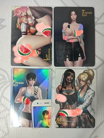 花开卡拍第33期（8月3号周日截拍，品控勿拍!!!拍品不寄存，运费5元，自制卡难免瑕疵，可能存在轻微撞角爆边等出厂瑕疵，品控介意勿拍！） - 韩漫卡牌 各种角色扮演4张 彩闪 卡背艺术版