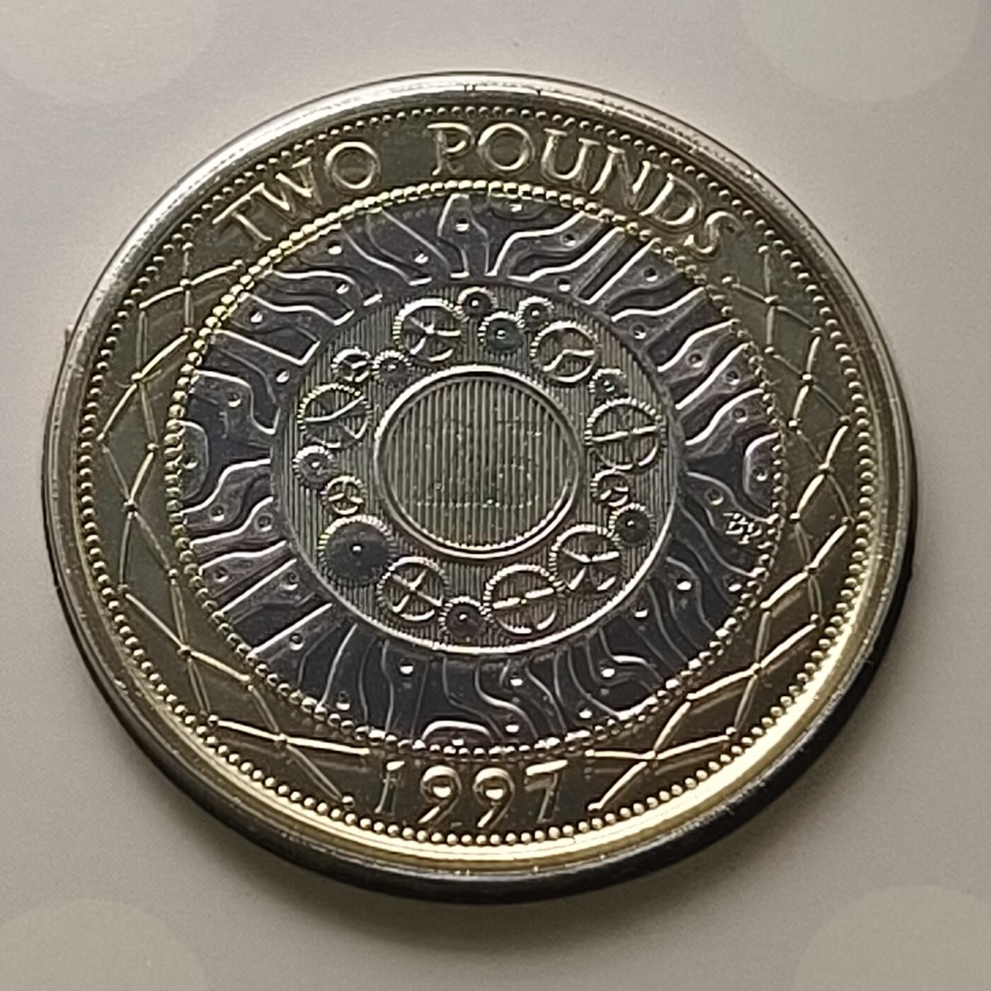 【全场包邮】纯粹捡漏拍450场 英国2022年2镑双金属2镑发行25周年纪念版官方卡装双色纪念币