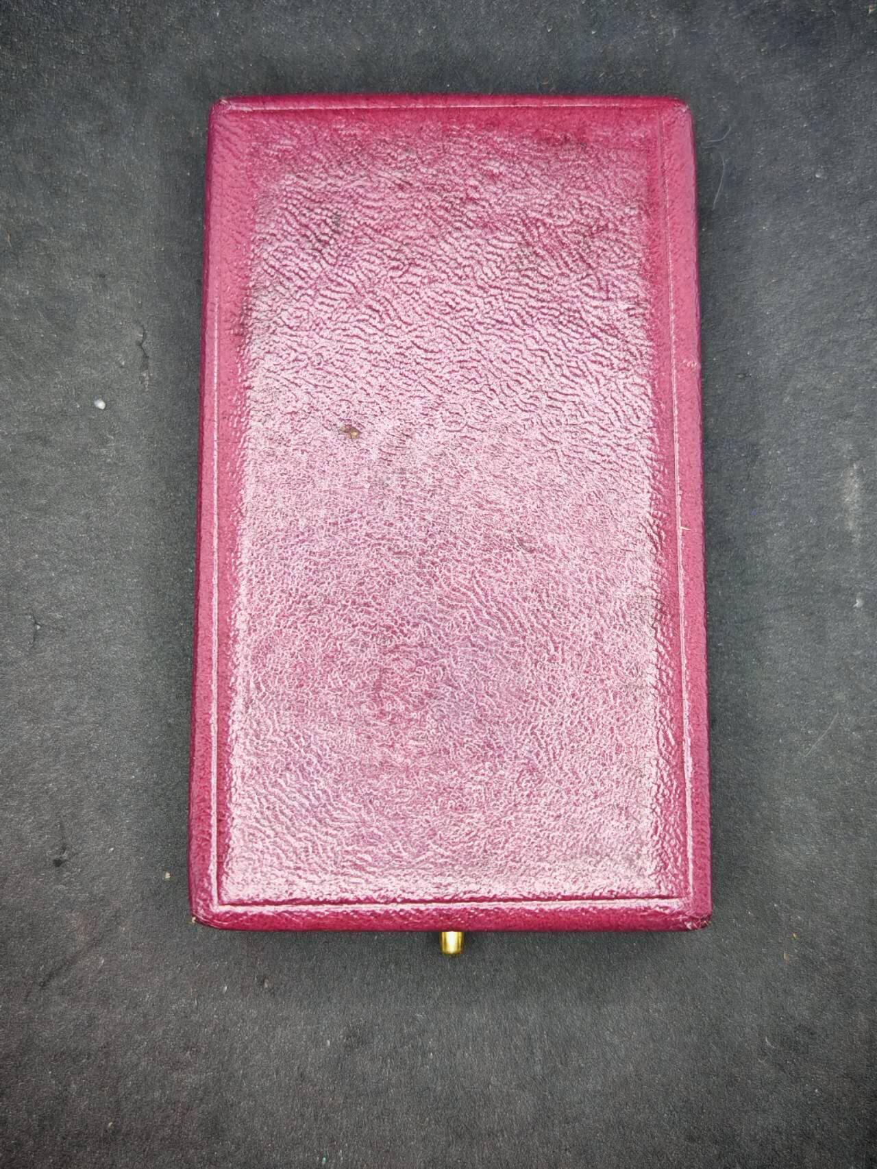 凯旋世界勋赏（第17期）（欢迎送拍）（对拍品有疑问请询问客服，不接受到手刀，出价默认拍品品相。请认真阅读拍卖规则！出价默认已认可！）（收到货请录制开箱视频，无视频概不处理问题。） 法国七月王朝荣誉军团勋章银制核心金制（打银标皇冠有珐琅点缀）