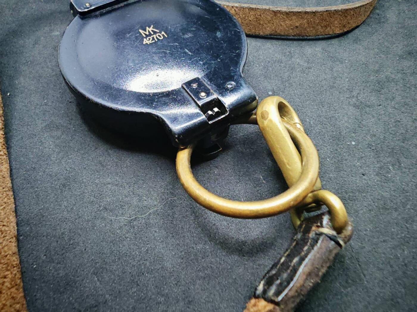 凯旋世界勋赏（第17期）（欢迎送拍）（对拍品有疑问请询问客服，不接受到手刀，出价默认拍品品相。请认真阅读拍卖规则！出价默认已认可！）（收到货请录制开箱视频，无视频概不处理问题。） 德三空军指南针