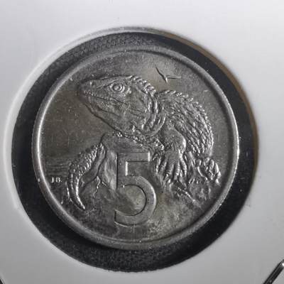 沼泽如烟--第804场 - 新西兰1975年五分