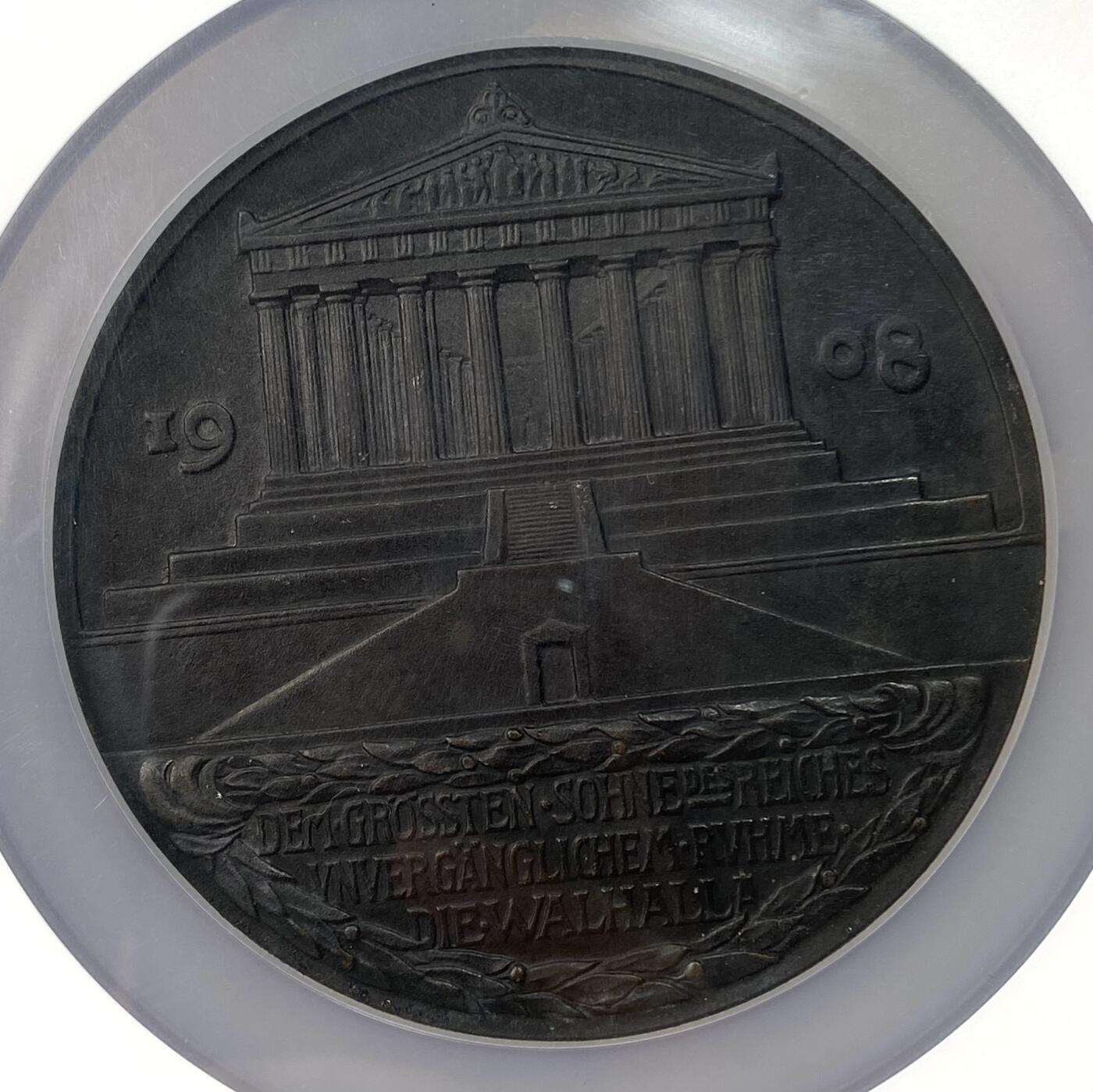 万国钱币拍卖第050期（万国五十期纪念大拍） NGC UNCD 1908年德国铁血宰相俾斯麦入驻瓦尔哈拉神殿纪念大铜章 卡尔哥茨作品 稀少品种 81.4MM 209.45G大规格