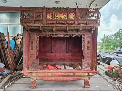 民国柏木千工床，婚俗床 纯手工高浮雕凤穿牡丹.花鸟人物多层雕工 做工精湛:整体美观高雅.用料上乘.雕刻栩栩如生.包浆浑厚.品相一流.装修会所.博物馆展览佳品！ - 民国柏木千工床，婚俗床 纯手工高浮雕凤穿牡丹.花鸟人物多层雕工 做工精湛:整体美观高雅.用料上乘.雕刻栩栩如生.包浆浑厚.品相一流.装修会所.博物馆展览佳品！