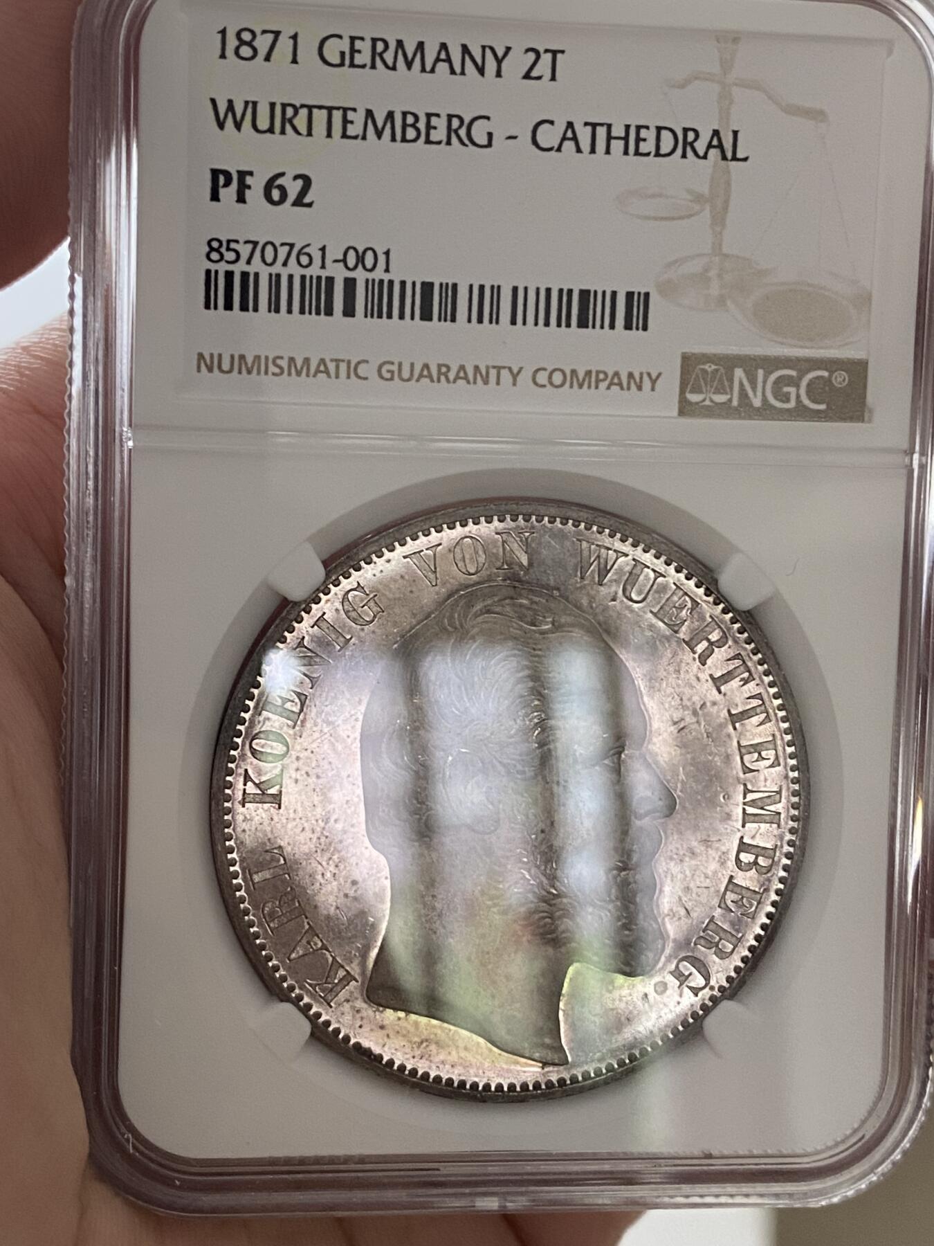 万国钱币拍卖第050期（万国五十期纪念大拍） NGC PF62 1871年德国符腾堡乌尔姆大教堂修复纪念精制2泰勒 德系2T中的领头羊品种 德意志精工细作的代表 外拍价格屡创新高 原味水波纹镜面底板和浮雕感人像与教堂的完美结合 