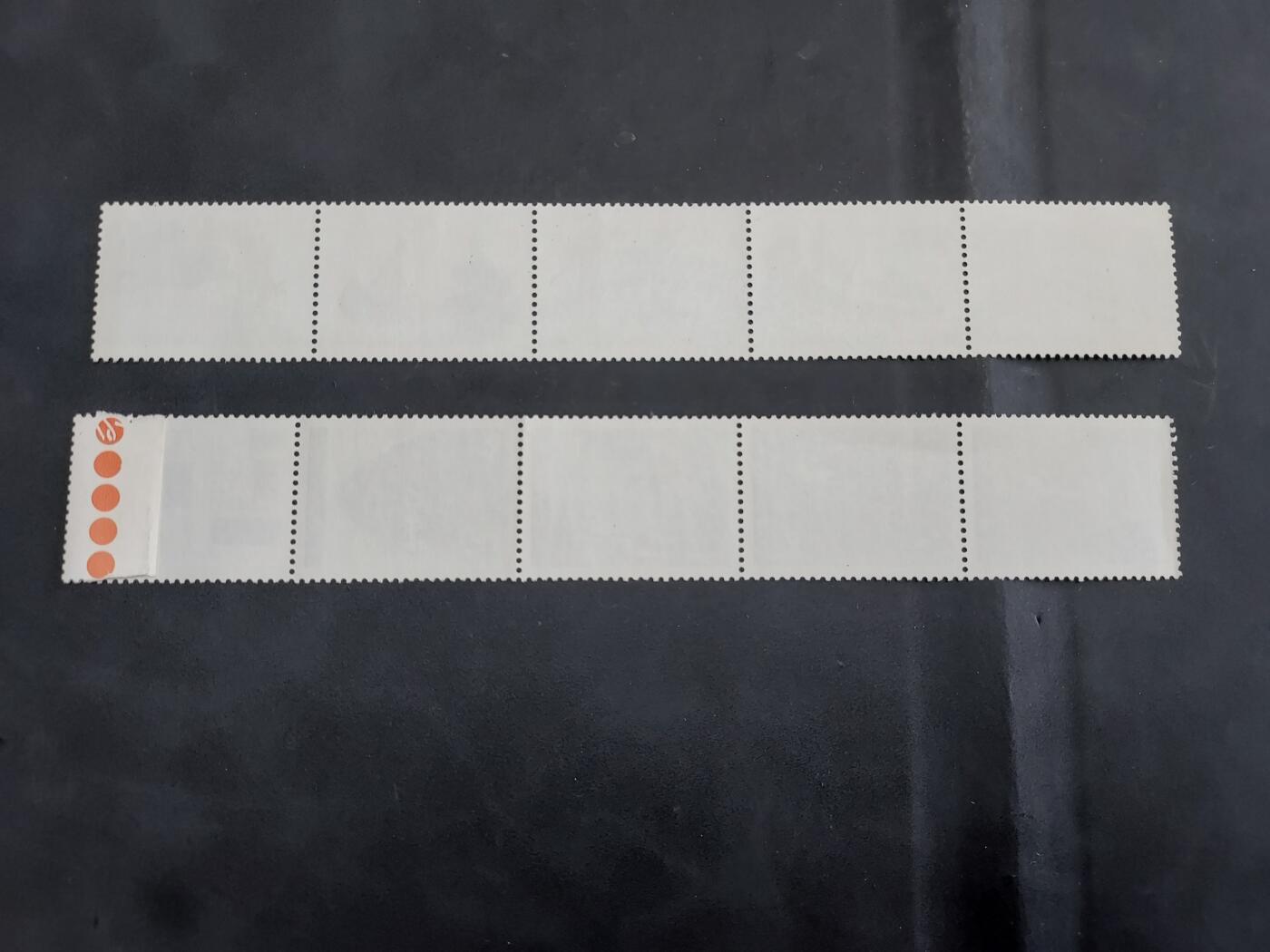  博彦收藏 TM 8月14日 邮票专场 刻舟求剑/咕咚各一套，轻微微黄，联票没有折，上品/近全品