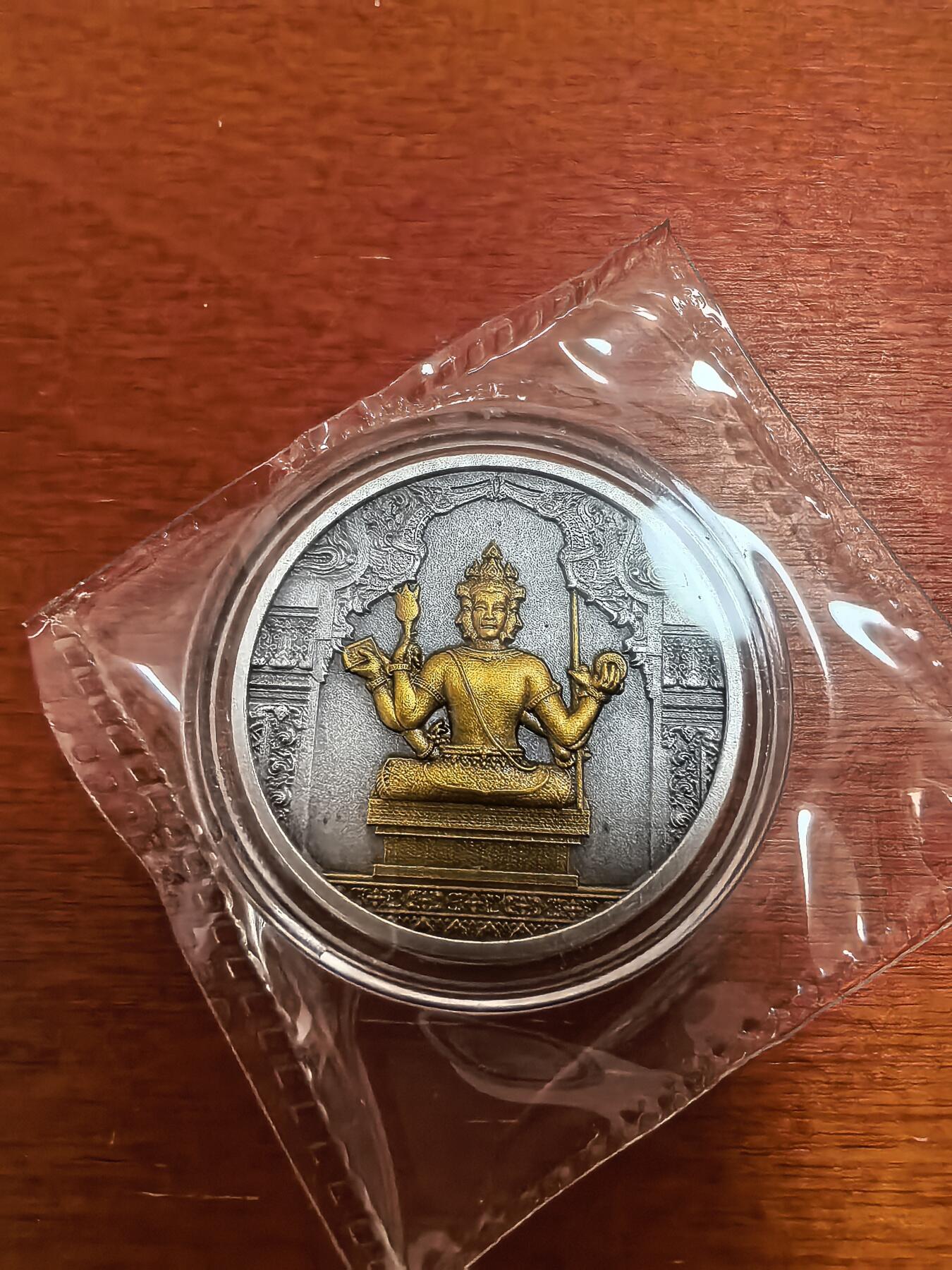 长老汇蛇年精选第三十二场拍卖 四面佛紫铜硫化古银喷金纪念章，龙婆禅南佛牌，28MM