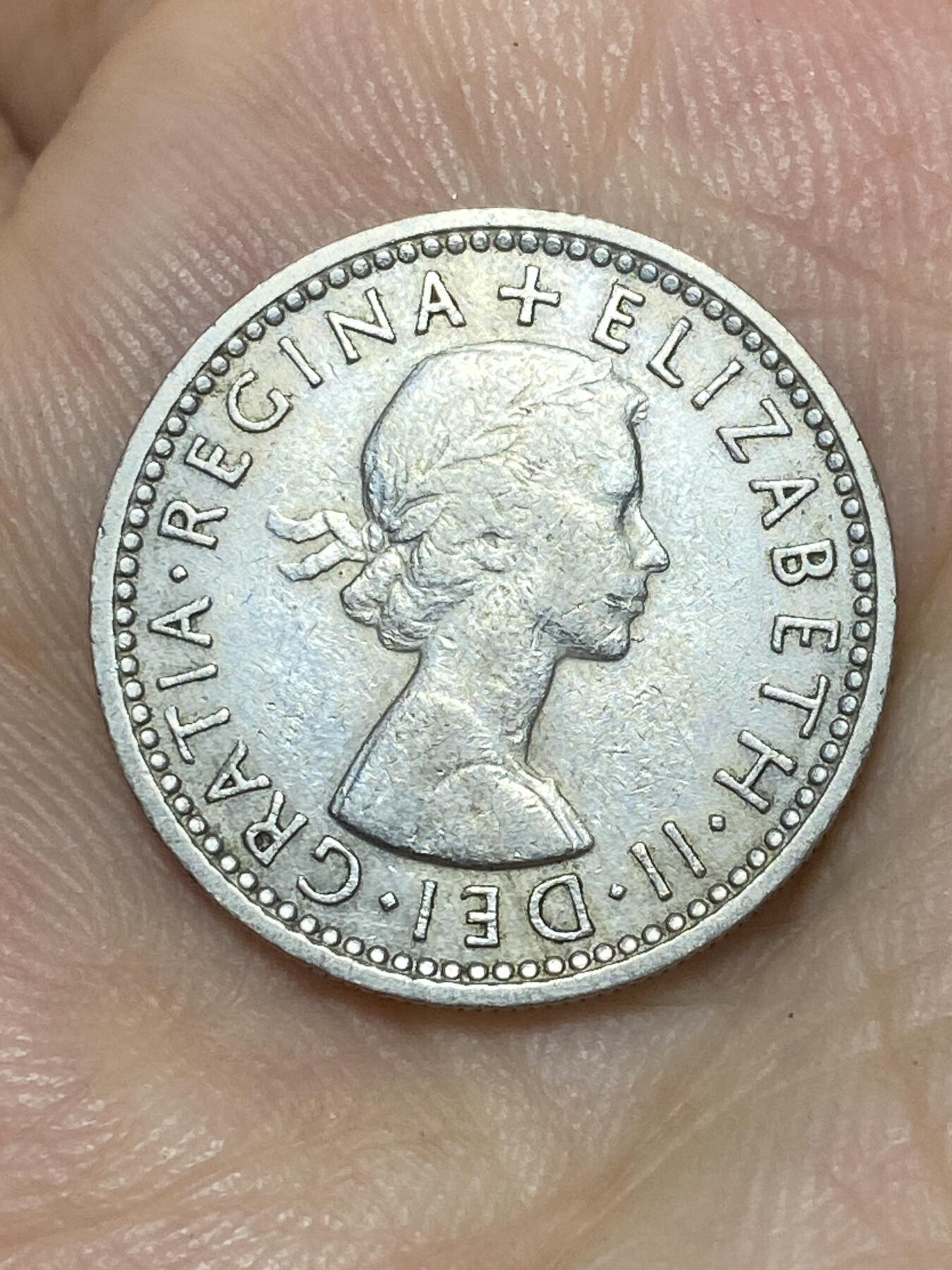 2025年第七十五场(总第一百零一场）外国好品散币(免佣金) 英国🇬🇧1958年6便士(伊丽莎白二世青年桂冠第二版)
