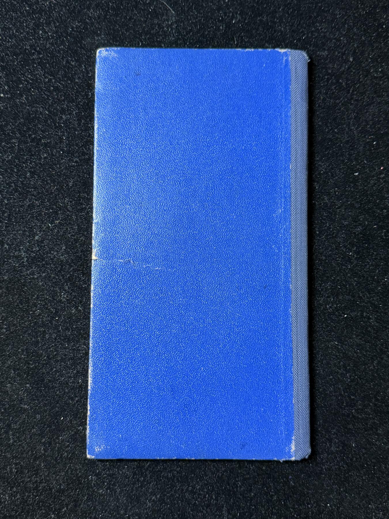 戎马世界章牌大赏第102期 1940年代初期匈牙利天主教女子中学学生成绩册原件，持有人为 Wesselényi Elza，就读于当地的天主教女子公民学校