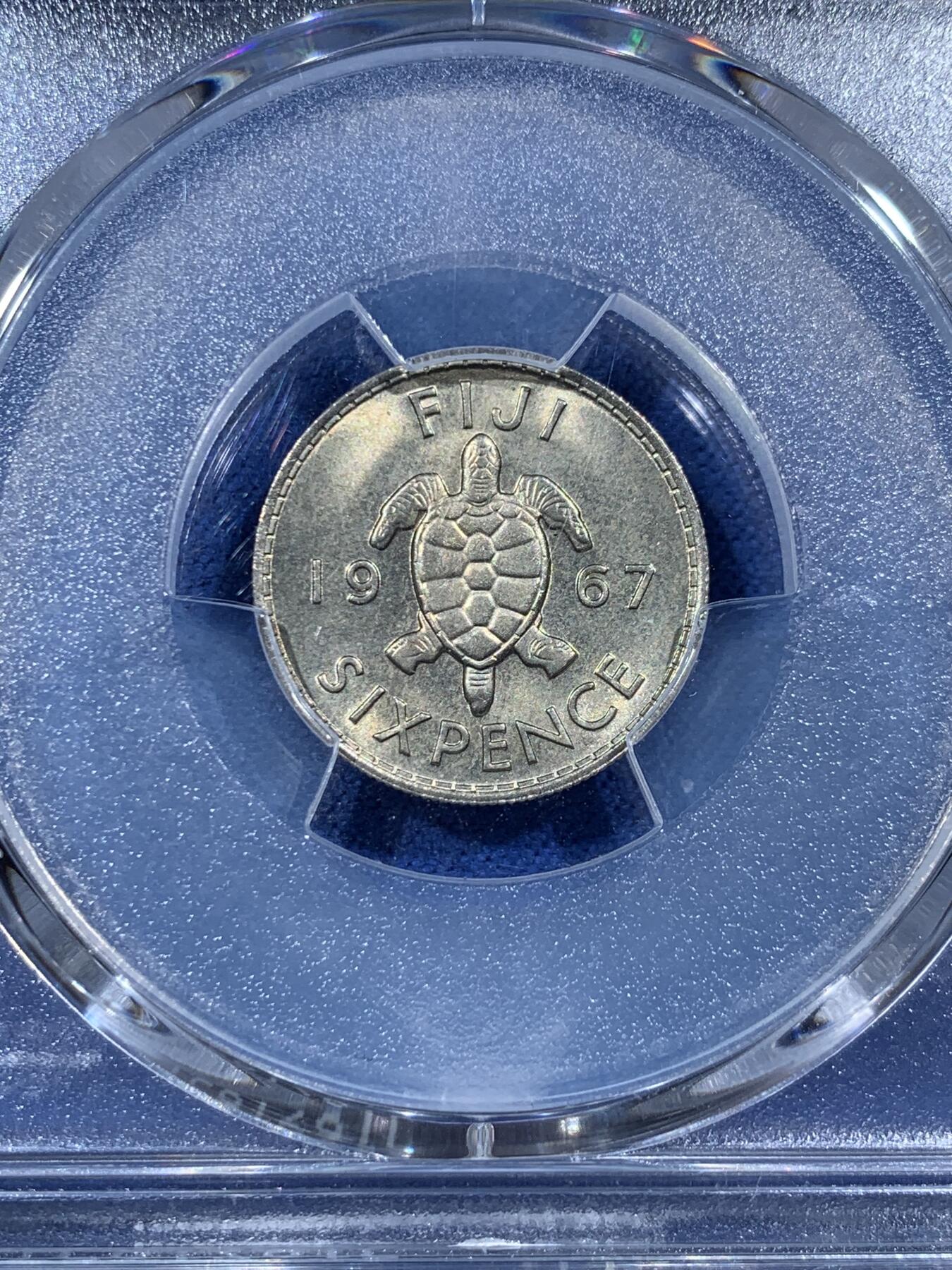 《竞宝斋》第407场 周日，周一，2场连拍 （全场包邮） PCGS MS66 斐济1967年6便士 超高分少见 斐济的币本来就很少见 高分更是困难 发行量仅80万