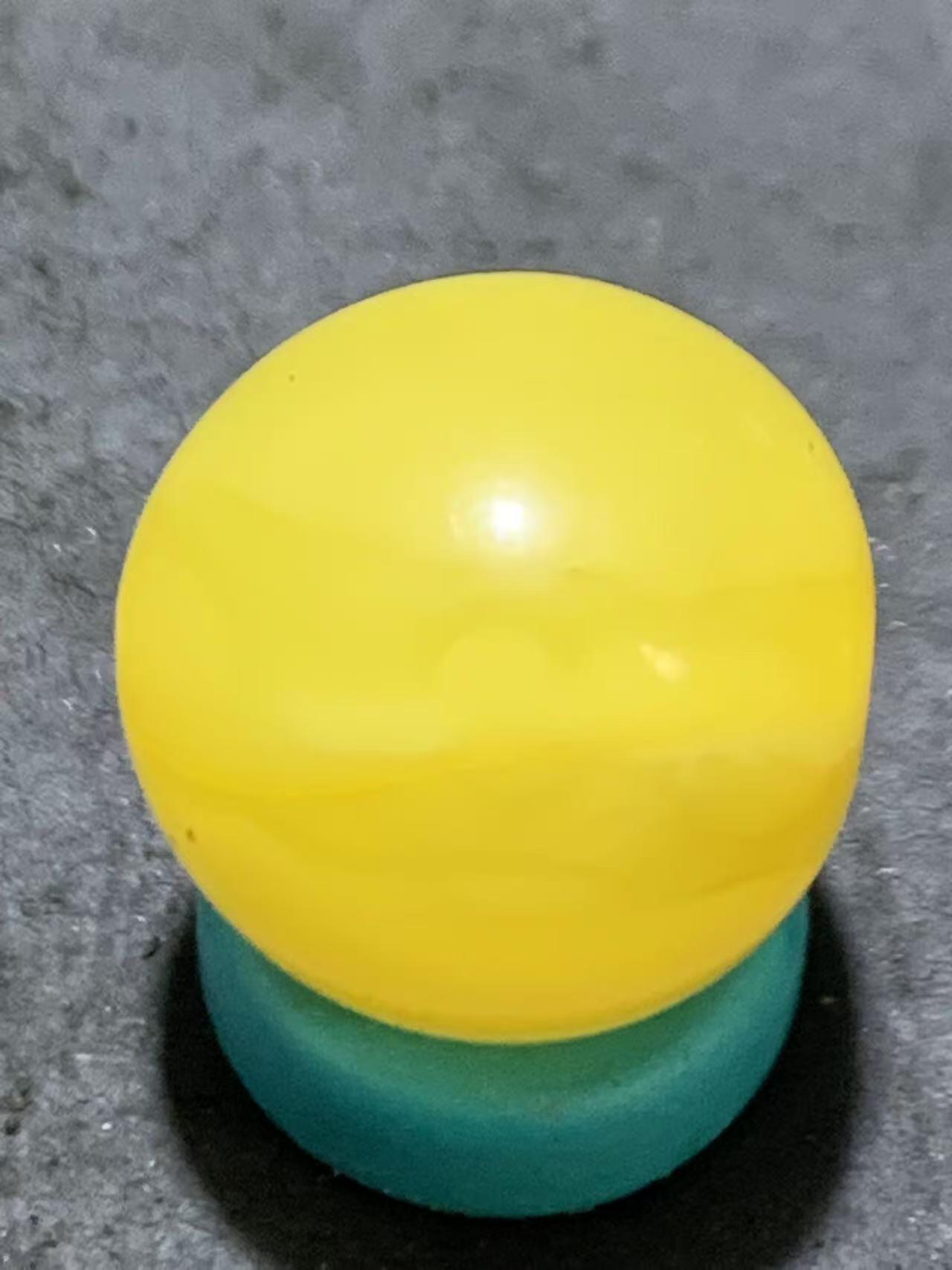 天然乌克兰原矿蜜蜡通货随形圆珠一颗
