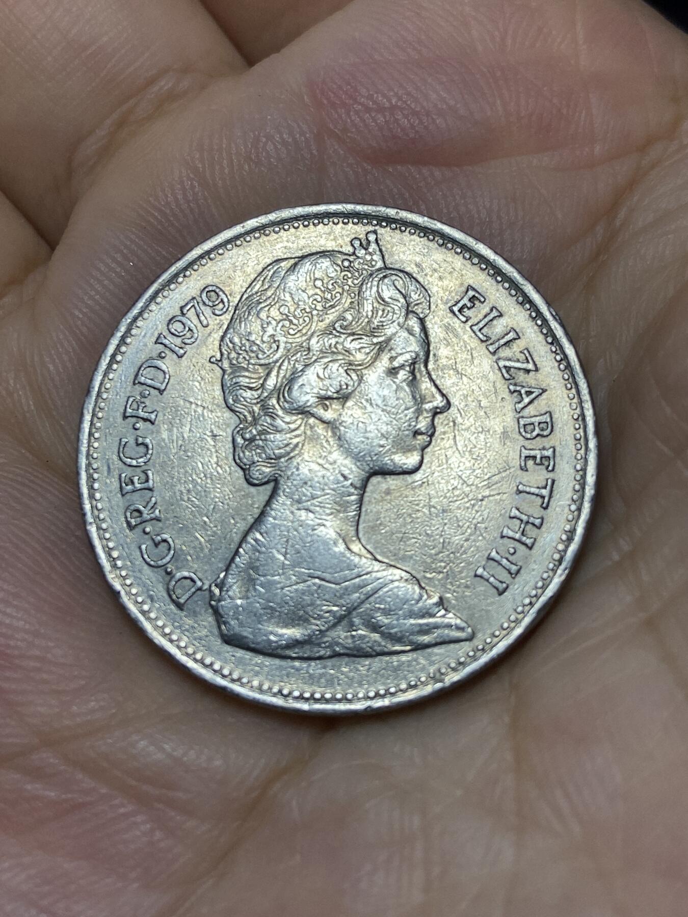 2025年第七十五场(总第一百零一场）外国好品散币(免佣金) 英国🇬🇧1979年10新便士(伊丽莎白二世中年花冠，十进制第一版)