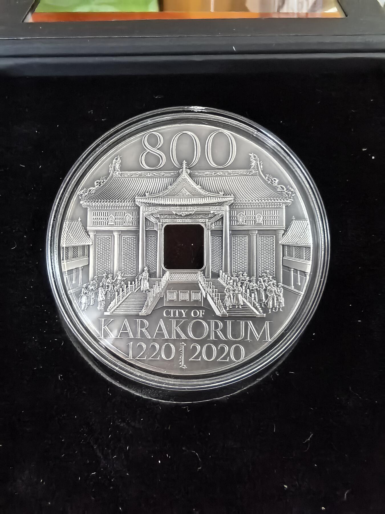 长老汇蛇年精选第三十二场拍卖 2020蒙古哈谢和林5000图格里克仿古镶嵌彩色玻璃银币，2盎司999银，盒证全，800枚
