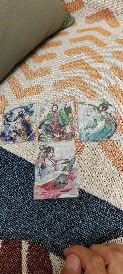 秋原瞳的小店第19期（竹竿击落叶子，红枣掉落下来的砰砰声，那是最美好的记忆之一） - 卡游三国歌舞卡4张不同