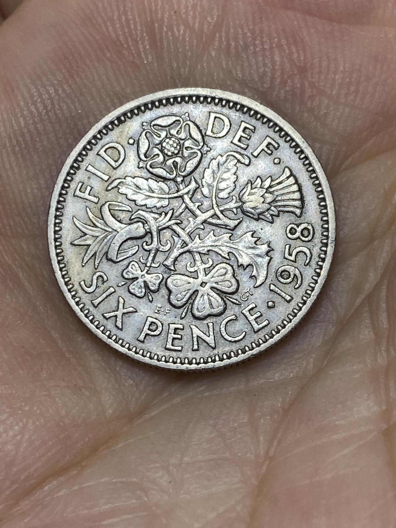2025年第七十五场(总第一百零一场）外国好品散币(免佣金) 英国🇬🇧1958年6便士(伊丽莎白二世青年桂冠第二版)