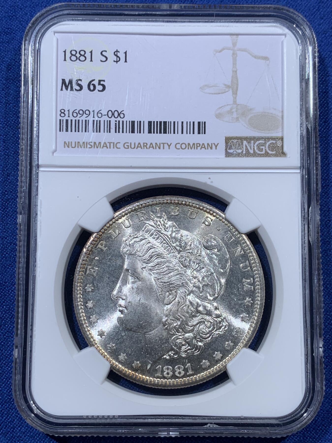 《竞宝斋》第407场 周日，周一，2场连拍 （全场包邮） NGC MS65 美国 1881S 摩根 1美元 银币 转光极美