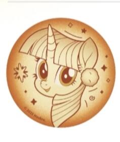 【随心含颖卡拍43期】卡游/集卡社/卡卡沃 抽卡机专场拍卖【无佣金】 卡游 焦脆饼干造型徽章 紫悦