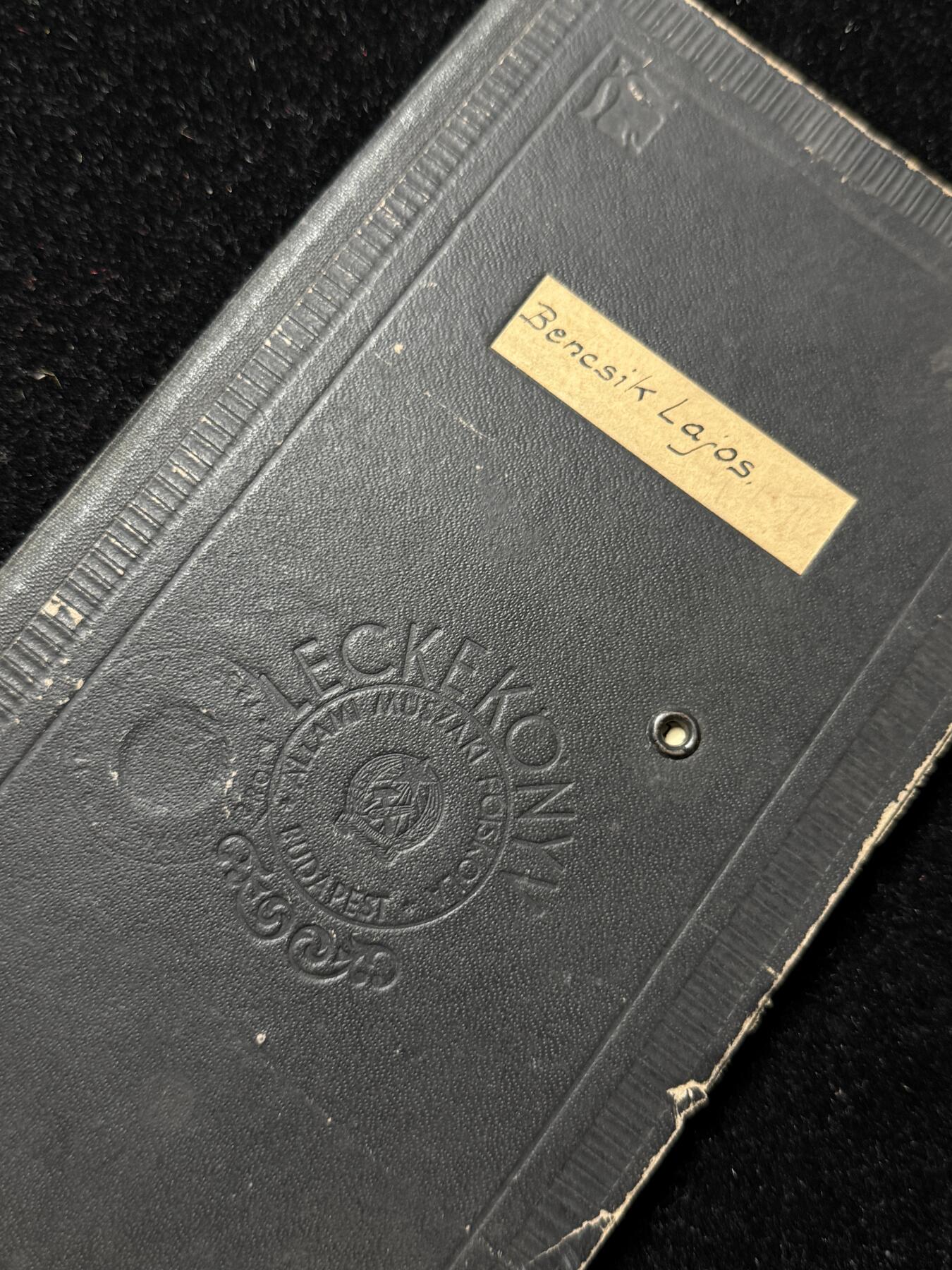 戎马世界章牌大赏第102期 1950年代匈牙利理工科大学毕业档案原件，持有人为 Bencsik Lajos，就读于 布达佩斯理工大学（Budapesti Műszaki Egyetem）电气工程学院，为“仪表机械”方向