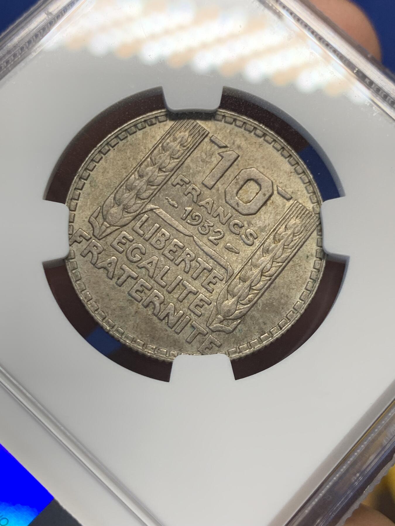 《竞宝斋》第407场 周日，周一，2场连拍 （全场包邮） NGC AU58 法国1932年谷物女神10法郎银币，转光好品。