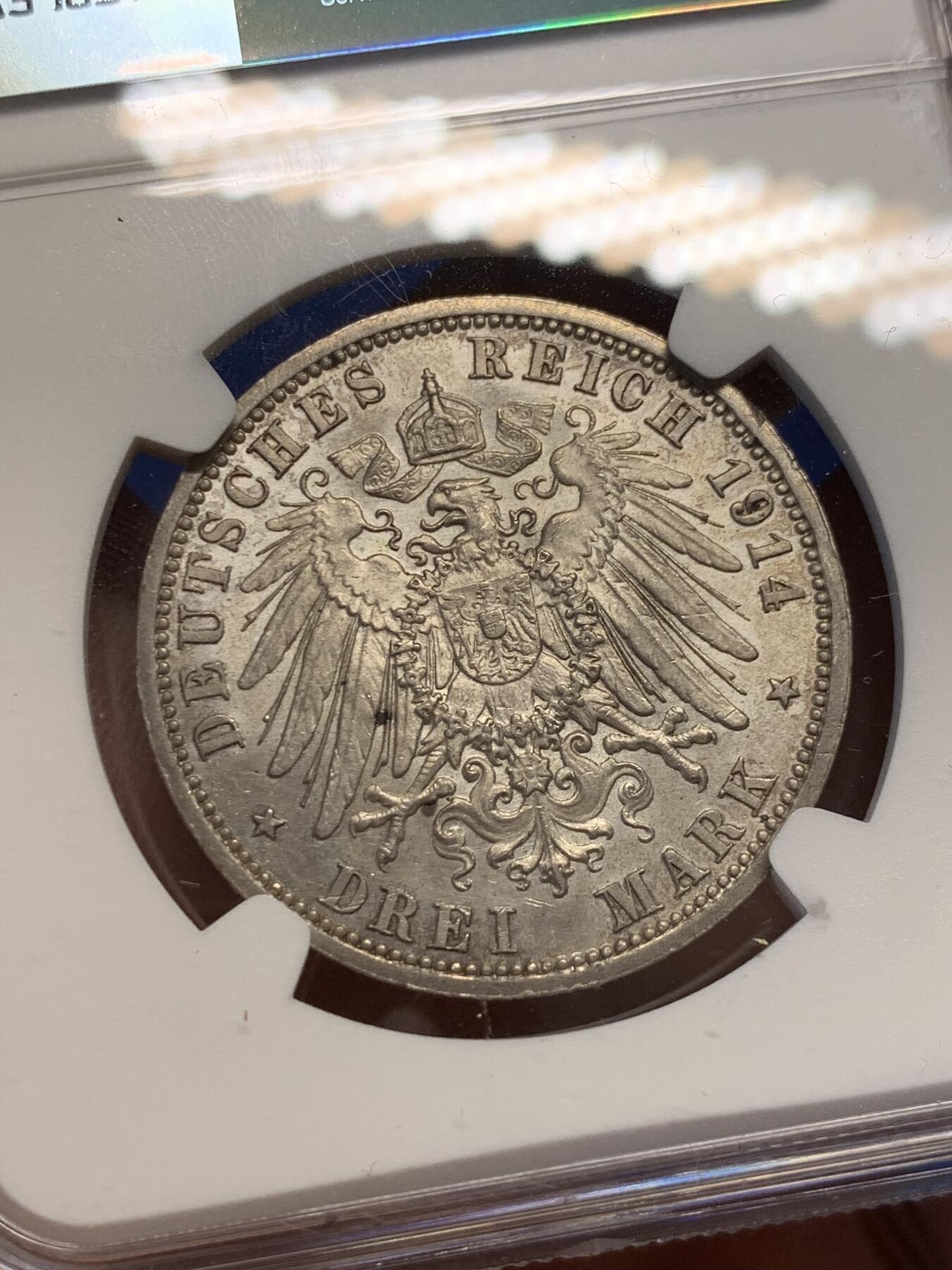 《竞宝斋》第407场 周日，周一，2场连拍 （全场包邮） NGC MS61 德国1914年普鲁士威廉二世军装3马克 无花枝版出分较少
