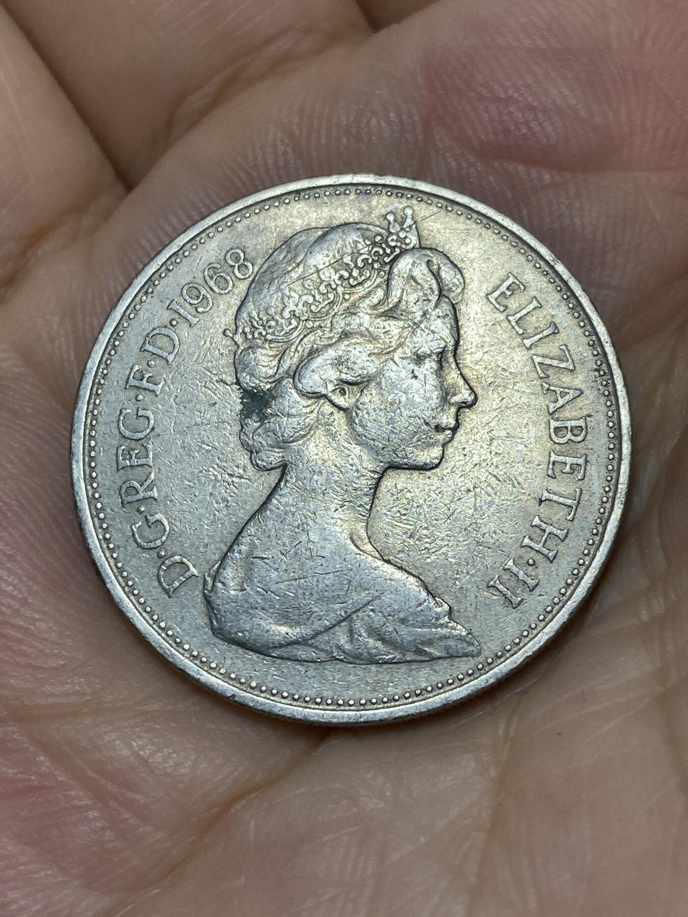 2025年第七十五场(总第一百零一场）外国好品散币(免佣金) 英国🇬🇧1968年10新便士(伊丽莎白二世中年花冠，十进制第一版首发年)