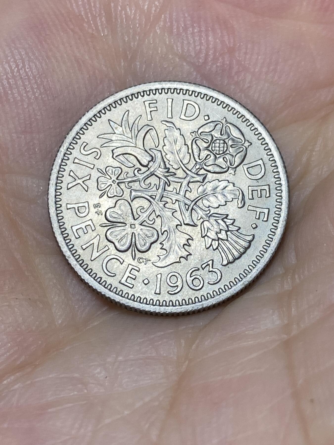 2025年第七十五场(总第一百零一场）外国好品散币(免佣金) 英国🇬🇧1963年6便士(伊丽莎白二世青年桂冠第二版)