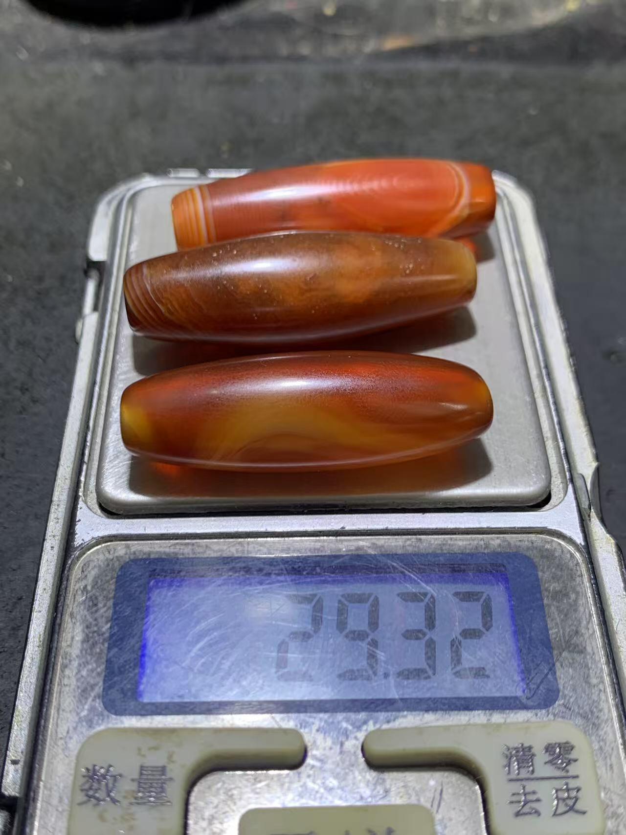 高玉化酒红千层纹柔光缠丝玛瑙通货桶珠一组，