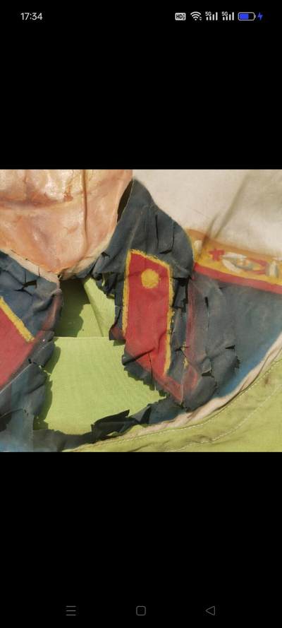 中苏友好时期，斯大林旗帜一面，品相如图，双面油画，尺寸一米2×1米八，保老保真 - 中苏友好时期，斯大林旗帜一面，品相如图，双面油画，尺寸一米2×1米八，保老保真