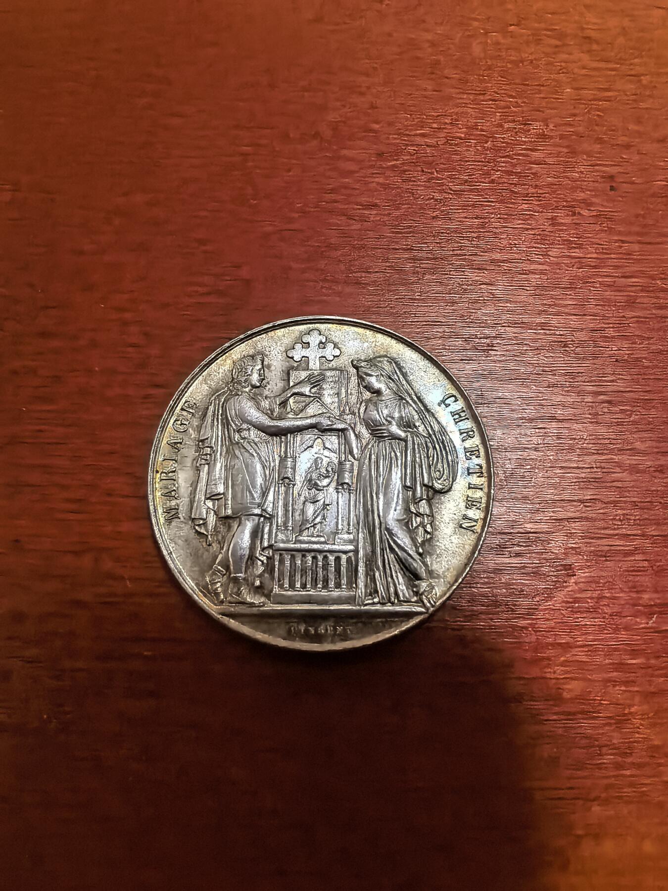 长老汇蛇年精选第三十二场拍卖 法国结婚银章，12.1克，30MM，未刻字，边有银标