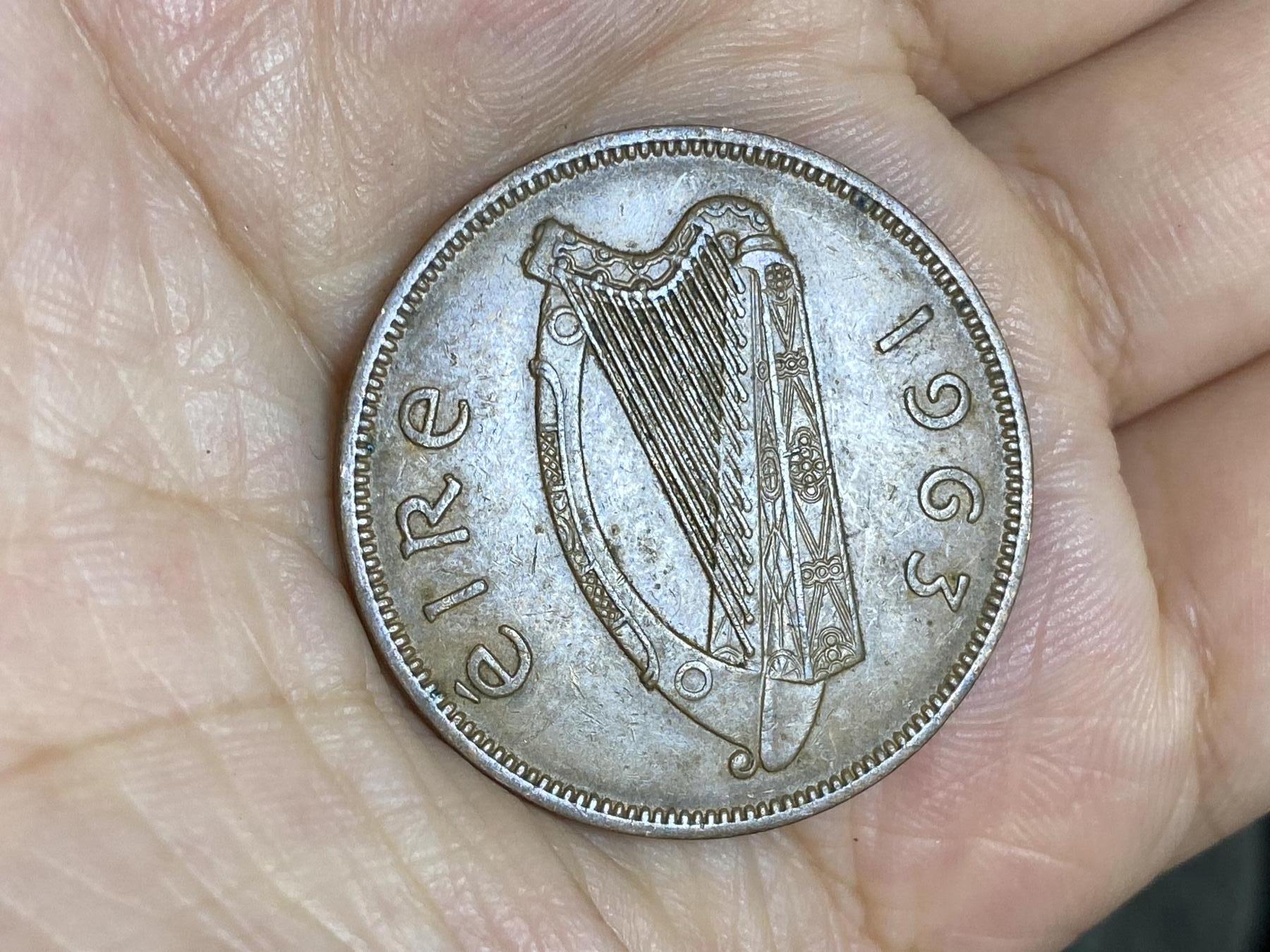 2025年第七十六场(总第一百零二场）外国好品散币(免佣金) 爱尔兰🇮🇪1963年1便士(共和国时期第一套)