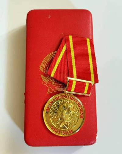 RimeNova韵星2025军品类夏季拍卖会-- RimeNova 2025 Summer Militaria Sale - 越南三级胡志明勋章-原盒带略