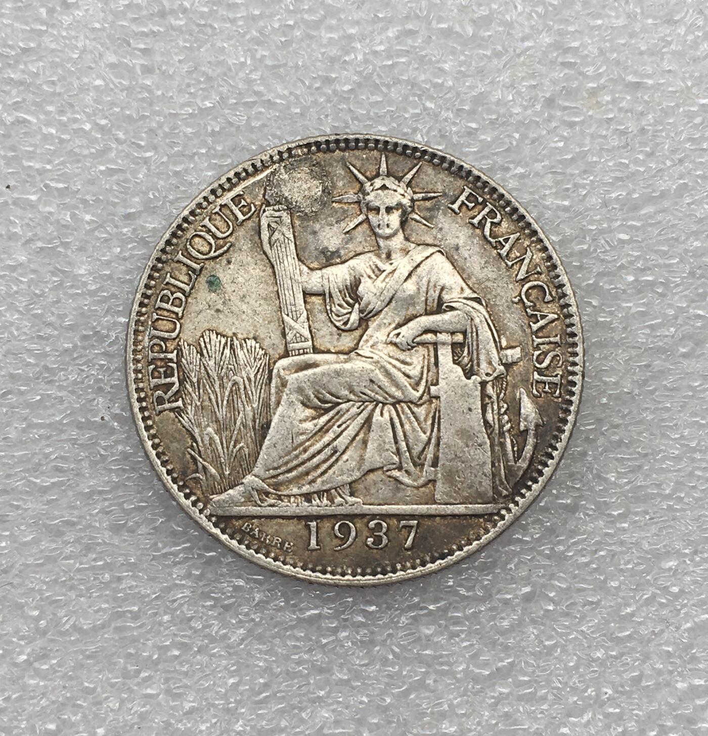 世界钱币专场拍卖