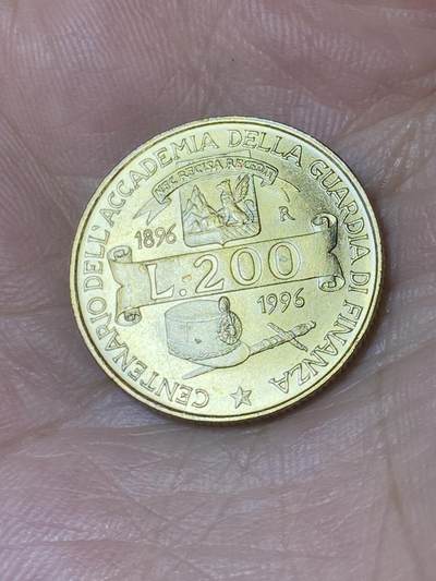 2025年第七十六场(总第一百零二场）外国好品散币(免佣金) - 好品–意大利🇮🇹1996单年份200里拉(菲南扎金融卫队学院成立100周年纪念币)