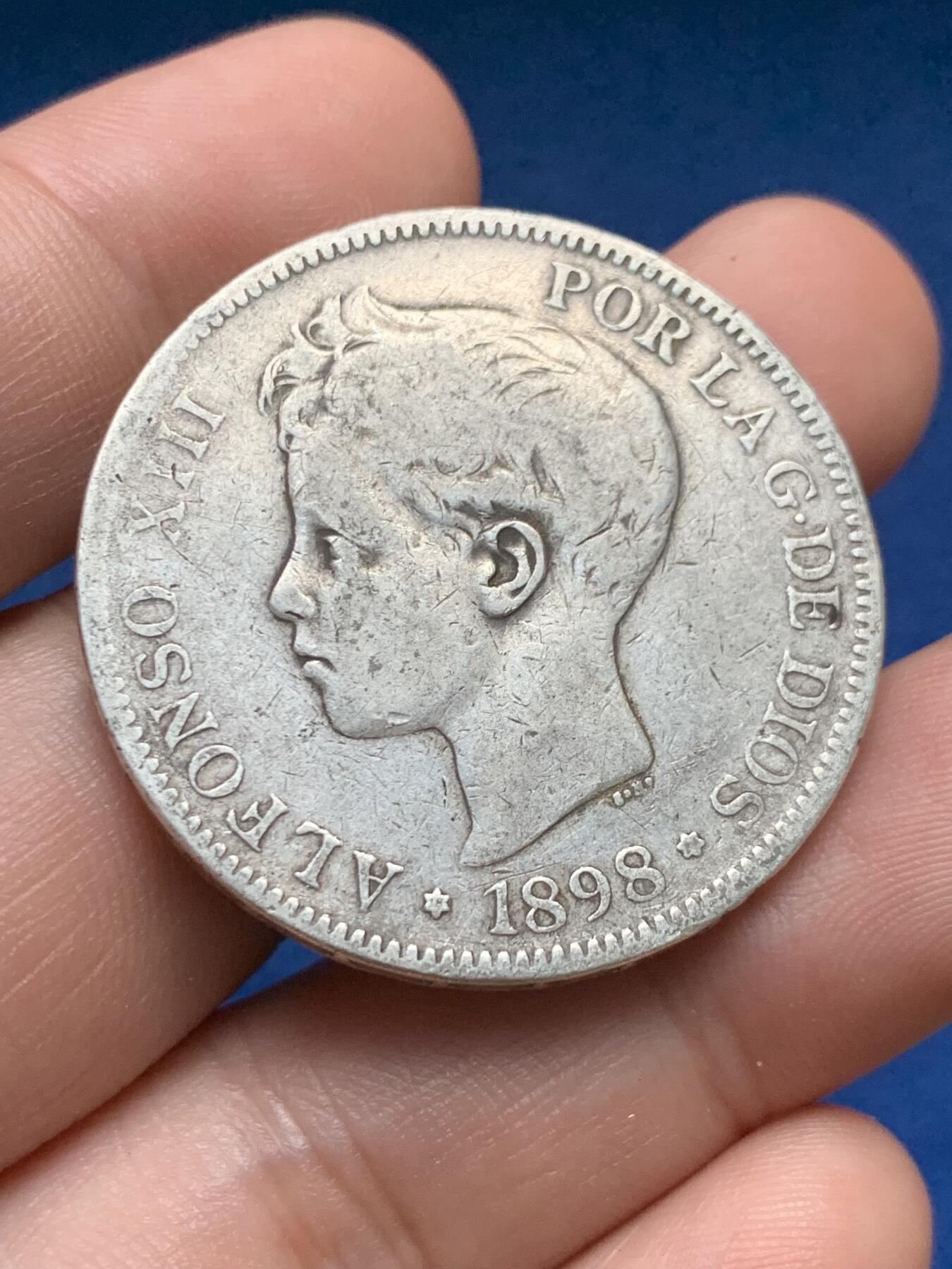 《竞宝斋》第408场 周日，周一，2场连拍 （全场包邮） 西班牙1898年阿方索十三世小孩头5比塞塔双柱银币