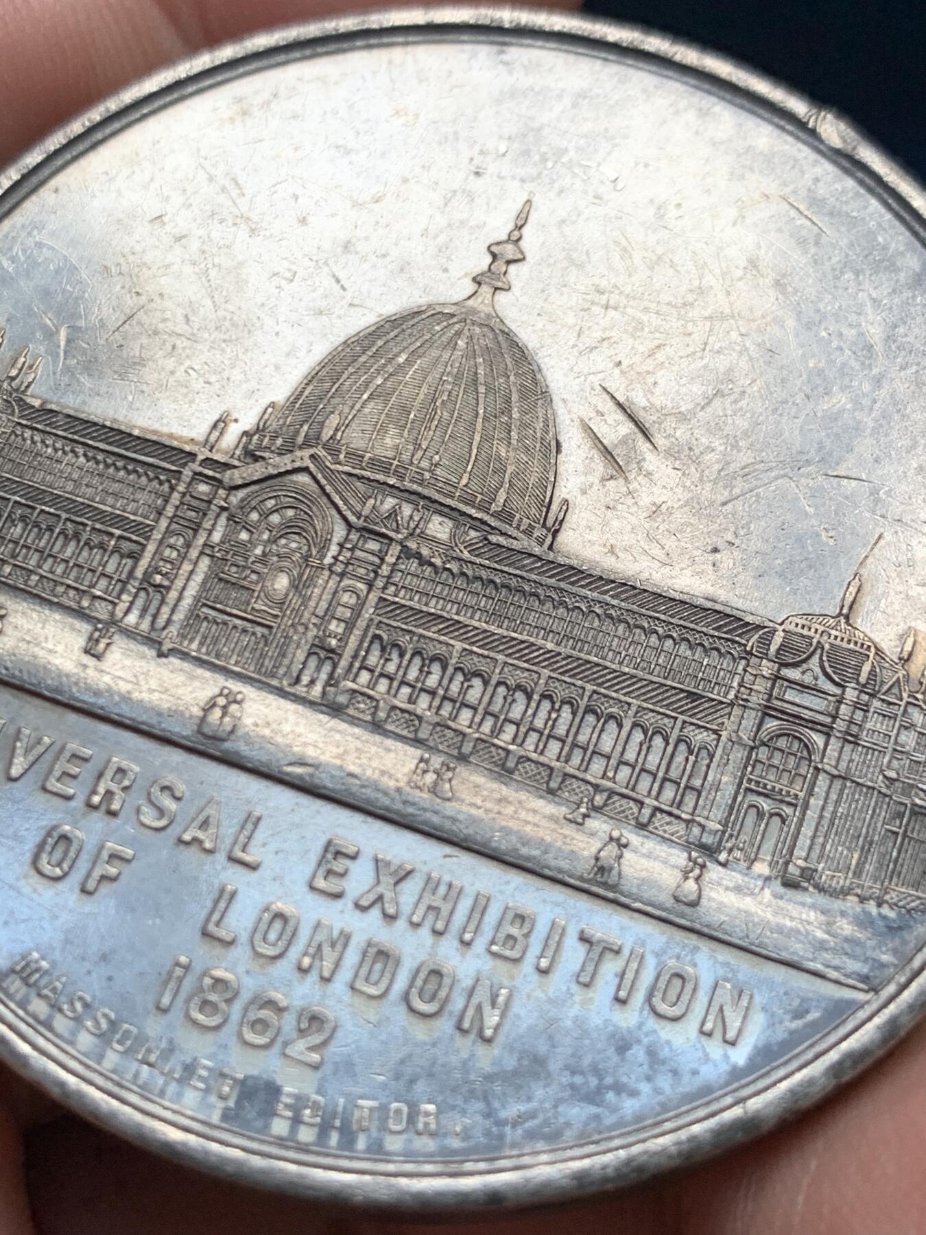 《竞宝斋》第408场 周日，周一，2场连拍 （全场包邮） 1862年伦敦世博会纪念章 44.7克 50mm