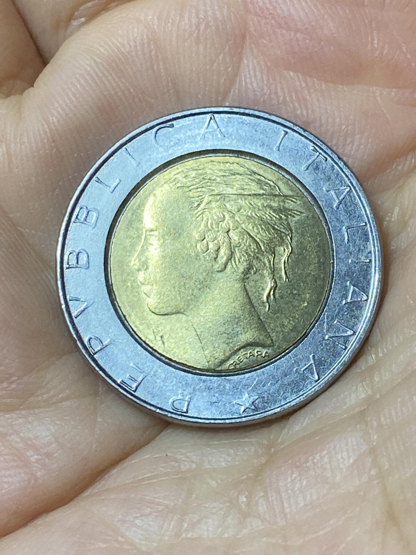 2025年第七十六场(总第一百零二场）外国好品散币(免佣金) 意大利🇮🇹1988年500里拉(共和国时期第二版，世界首创的双金属镶嵌币)