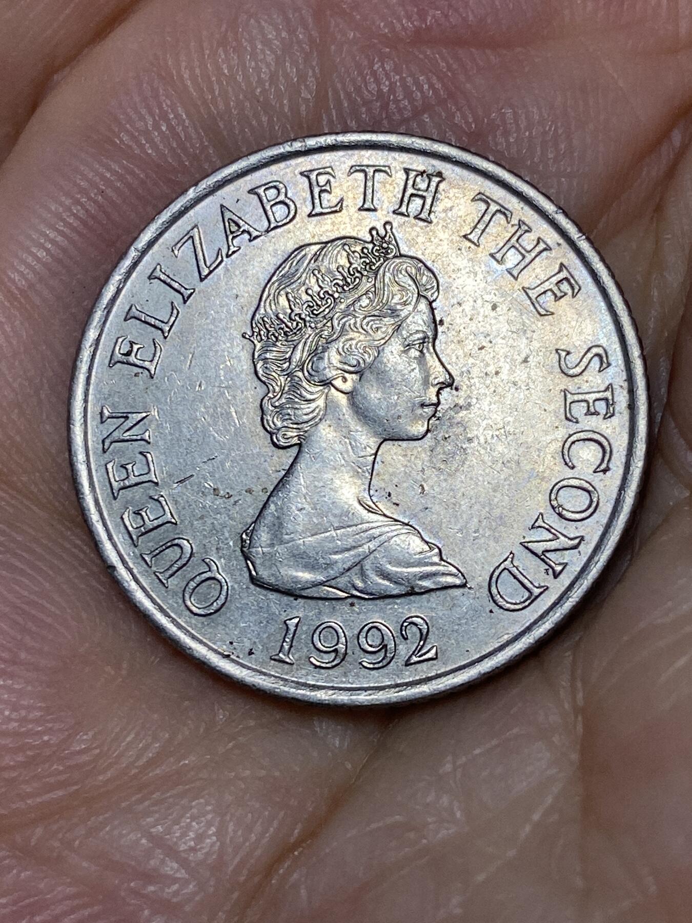 2025年第七十六场(总第一百零二场）外国好品散币(免佣金) 英属泽西岛🇯🇪1992年10便士(伊丽莎白二世中年花冠，缩小尺寸版首发年)