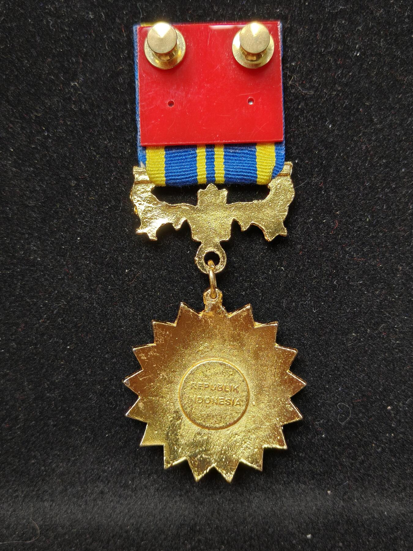 蜀地medal第10场精品专场拍卖 印度尼西亚 空军功绩勋章