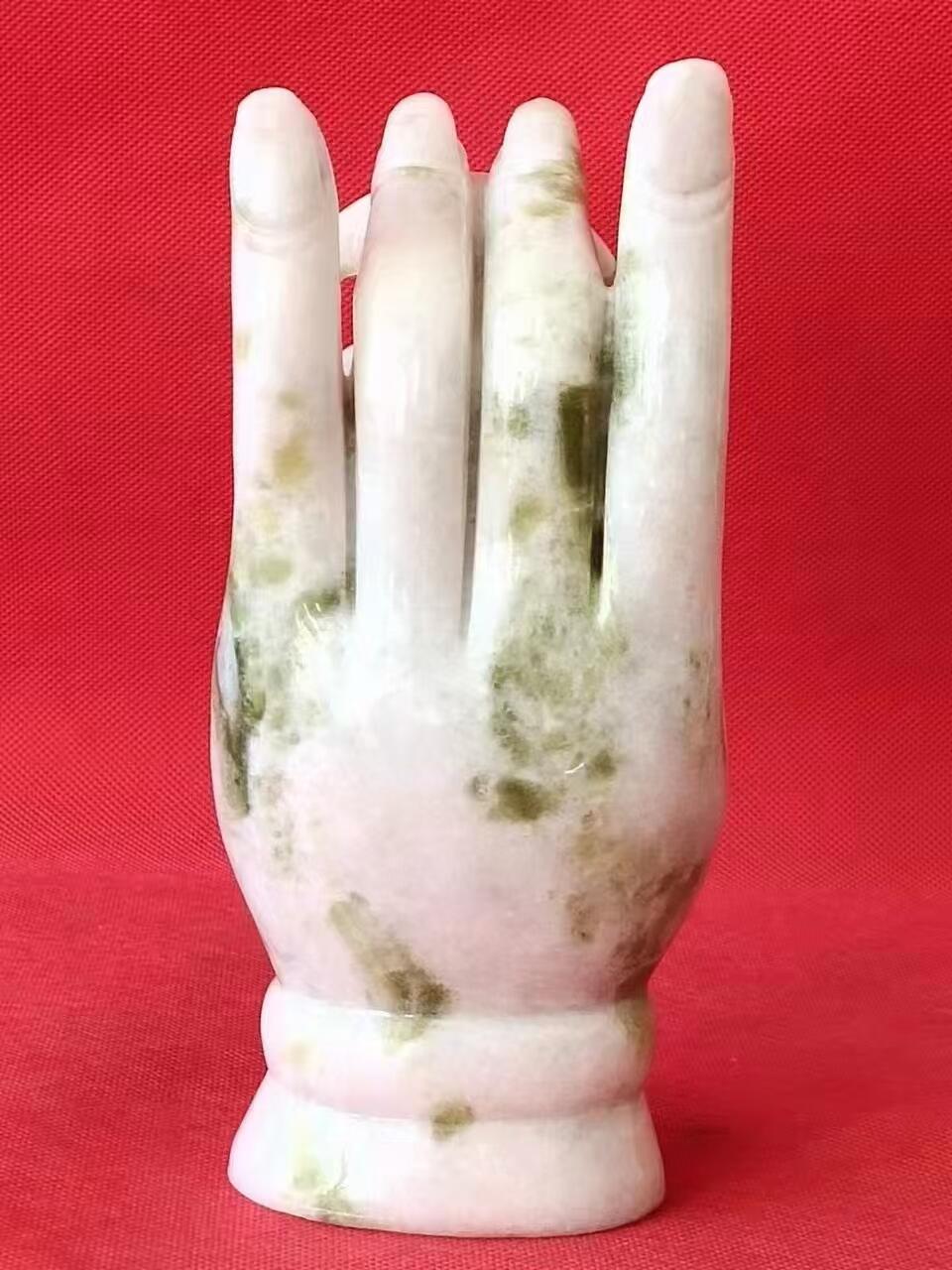 六七十年代出口创汇时期的玉佛手，纯手工雕刻，福在眼前，伸手得福，完整无