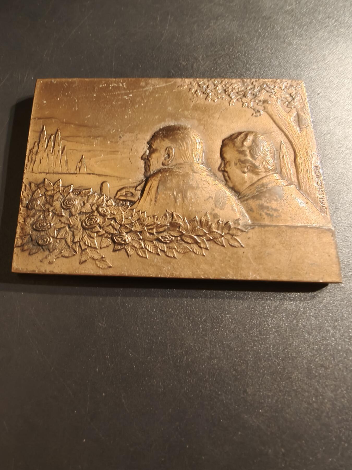 老王徽章第140期 法国金婚方形大铜章    大尺寸版    尺寸80×60mm   重量227.6g