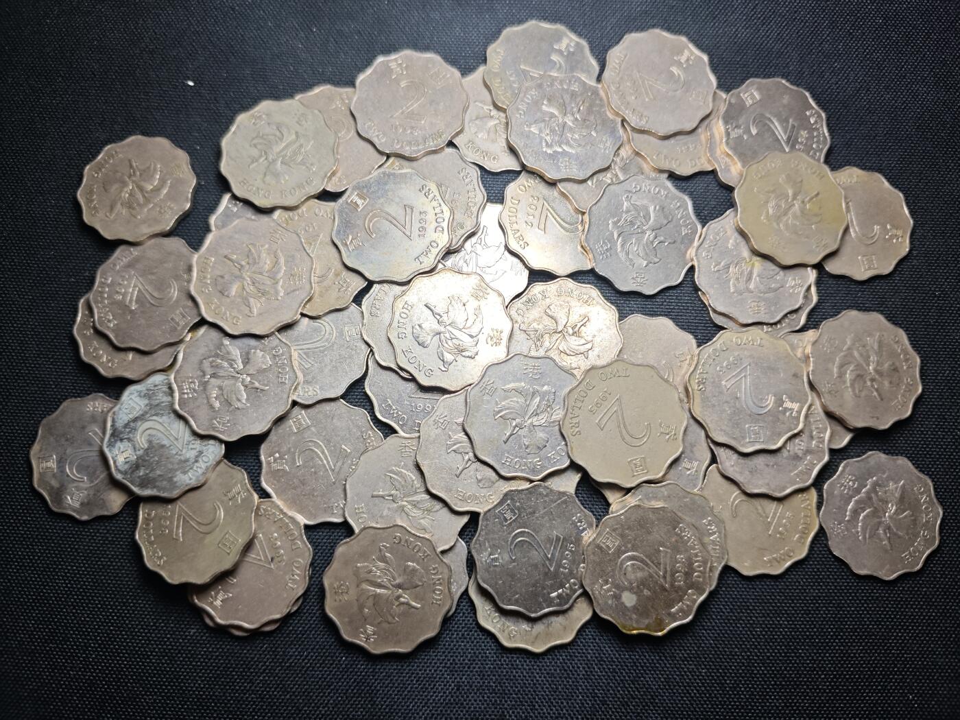 KK钱币收藏小铺 《批量/好品散币 套币 银币》专场 2月预留时间 周末发货  香港2元58枚 面值116港币
