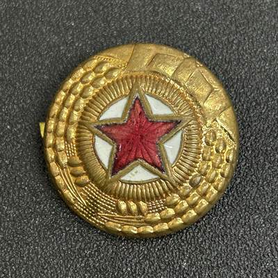 西秦中古拍卖第五十四期 - 朝鲜早期帽徽 铜珐琅