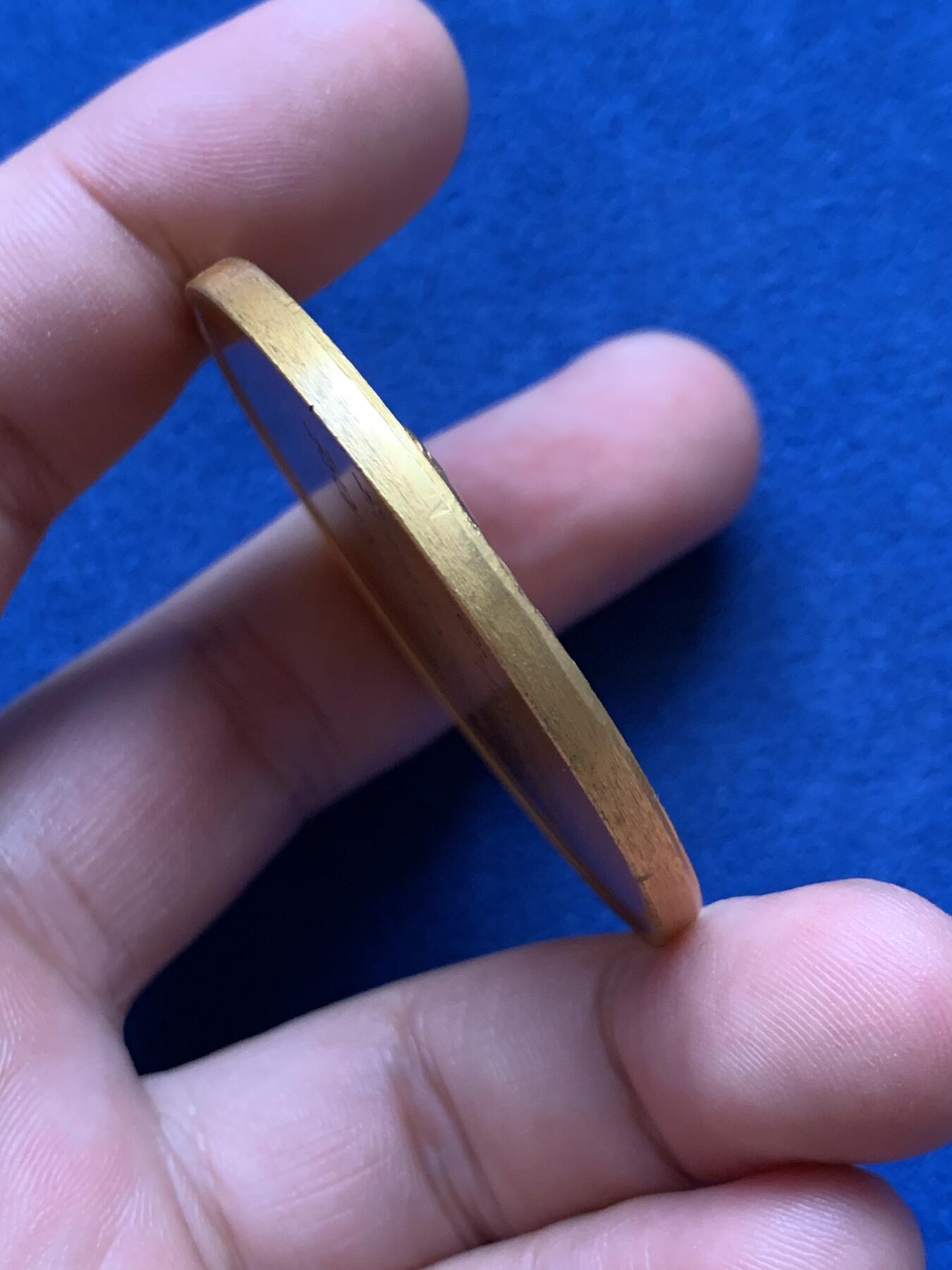 《竞宝斋》第408场 周日，周一，2场连拍 （全场包邮） 犬类协会镀银铜章 正面狗狗传神逼真 毛发丝丝柔顺 神情憨态可掬 59.9克 49.6mm 大规格 高浮雕