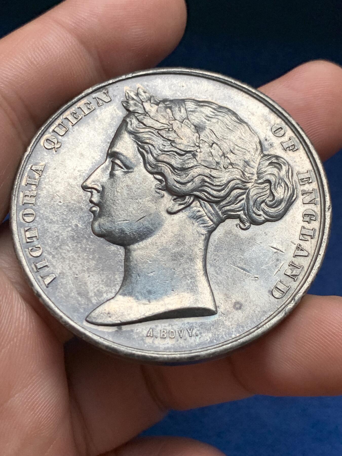 《竞宝斋》第408场 周日，周一，2场连拍 （全场包邮） 1862年伦敦世博会纪念章 44.7克 50mm