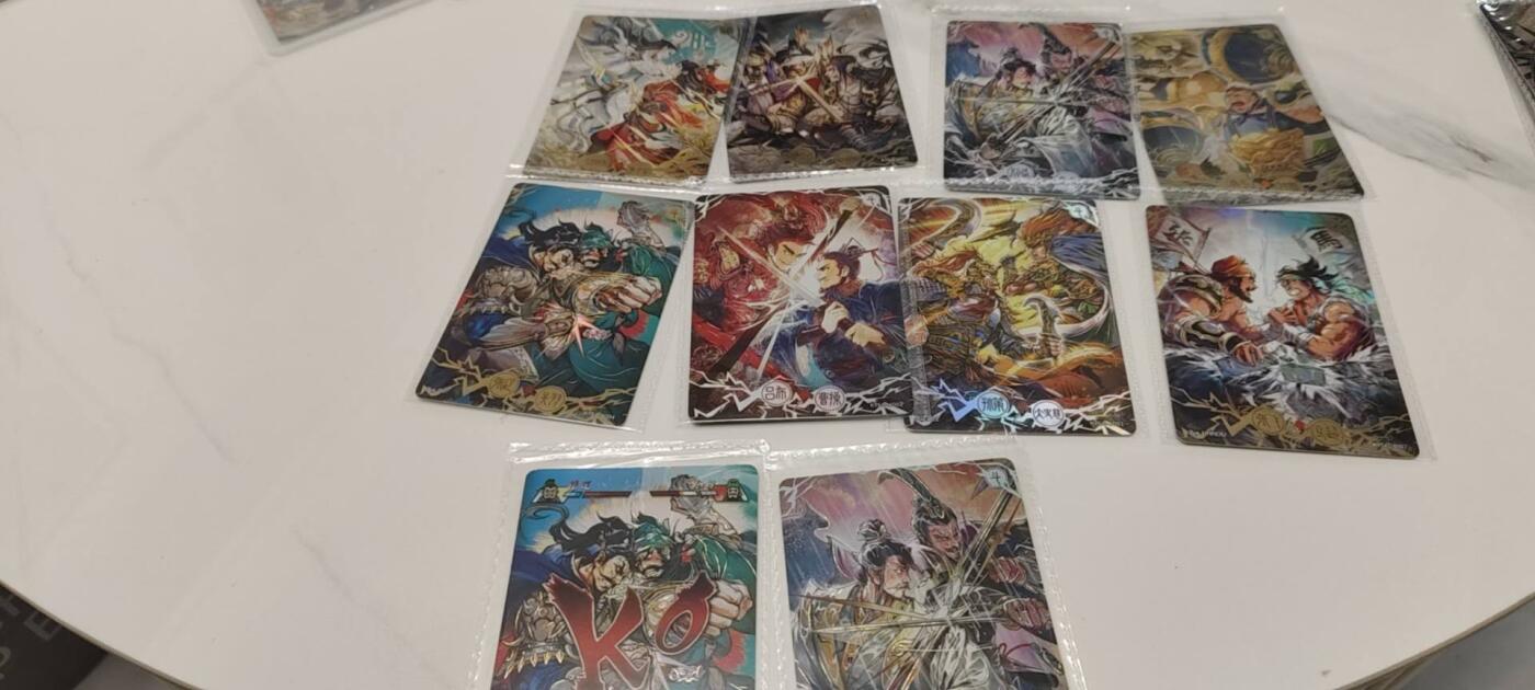 秋原瞳的小店第19期（竹竿击落叶子，红枣掉落下来的砰砰声，那是最美好的记忆之一） 卡游三国对决卡10张原膜，包括隐藏ko盒孙尚香