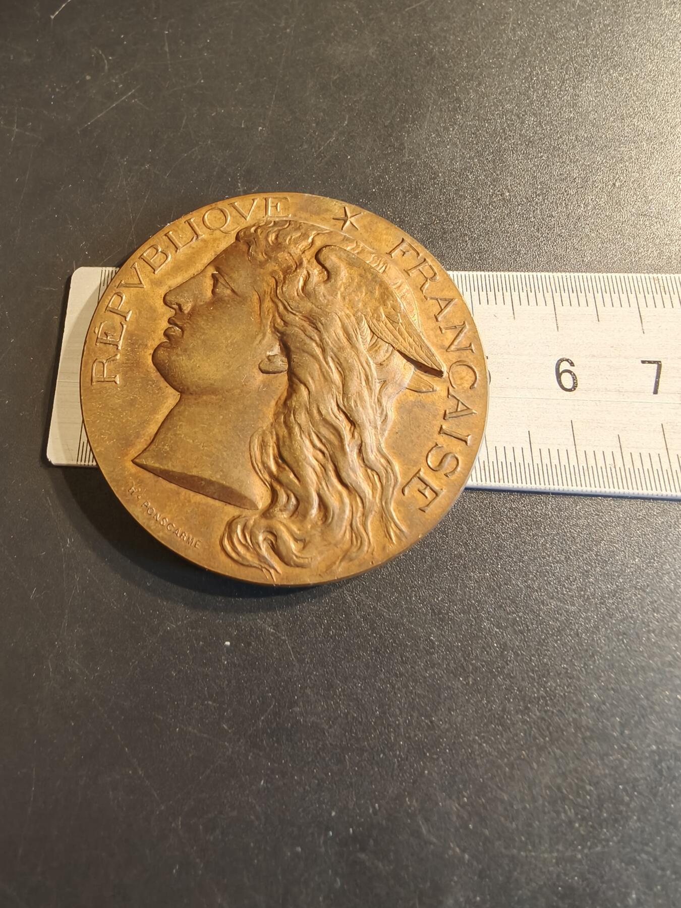 老王徽章第140期 法国1895昂热市农业竞赛大铜章    墨丘利     直径51mm   重量60.5g