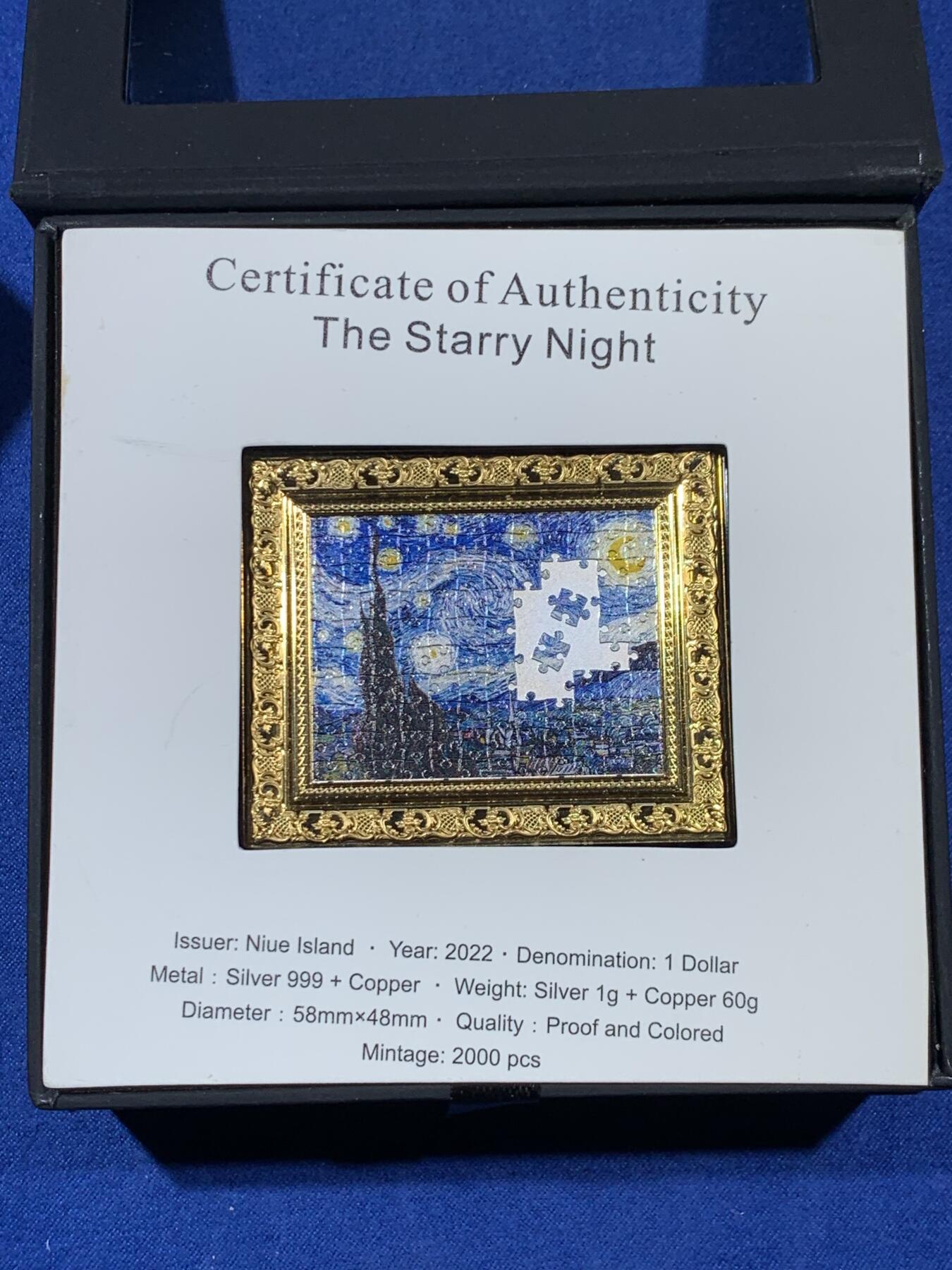 《竞宝斋》第408场 周日，周一，2场连拍 （全场包邮） 纽埃2022年梵高的星空拼图版1元长方形彩色银铜币，60克，盒证齐全，限量2000枚