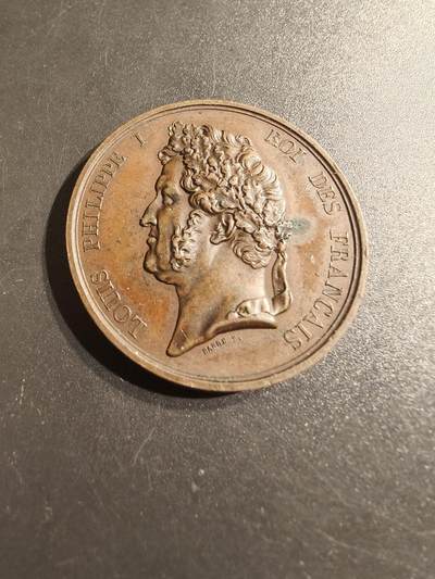老王徽章第140期 - 法国1847年奥尔菲合唱竞赛大铜章    七月王朝时期    手指Cuivre铜标     直径38mm   重量24.4g    